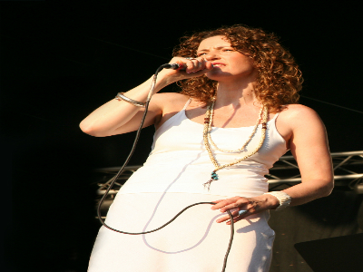 MIRANDA VEROULI & DESAFINADOS